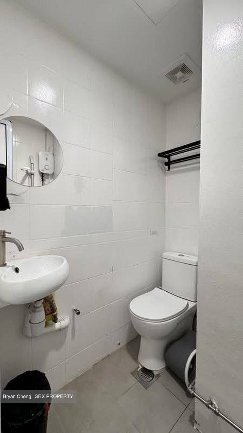 Simei Green Condominium (D18), Condominium #584809781